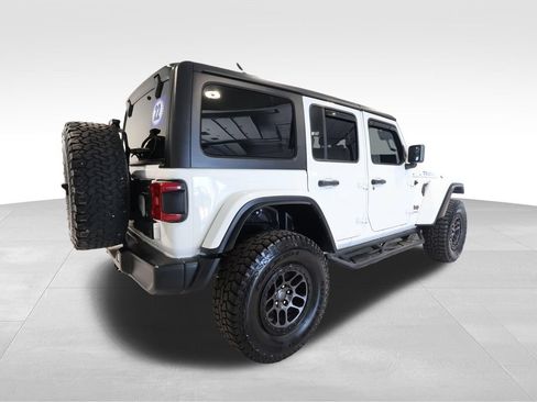 Used 2022 Jeep Wrangler Unlimited Rubicon w/ Xtreme Recon 35" Tire Package AWD/4WD image 4