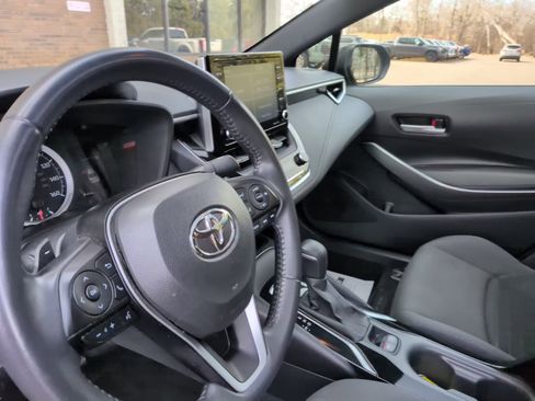 Certified 2021 Toyota Corolla SE w/ SE Premium Package image 20