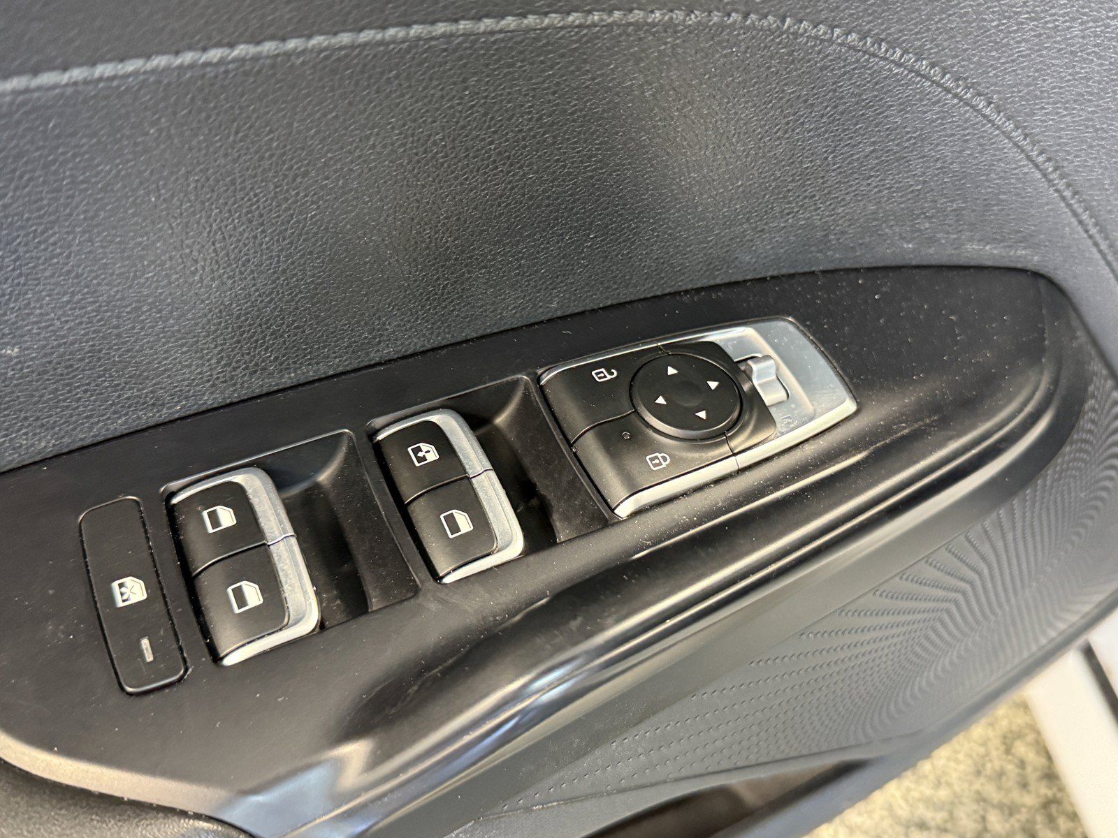 Used 2023 Kia K5 LXS FWD image 19