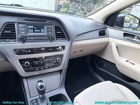Used 2015 Hyundai Sonata SE FWD image 16