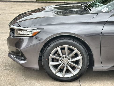 Used 2022 Honda Accord LX image 10