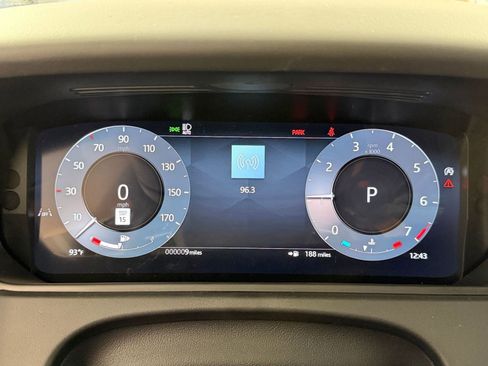 New 2026 Land Rover Range Rover Velar Belgravia AWD/4WD image 19