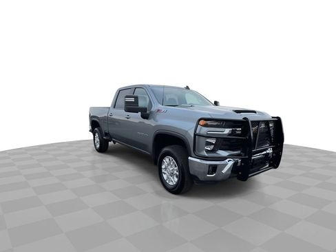 Certified 2024 Chevrolet Silverado 2500 LT image 2