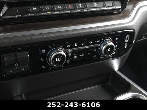 Used 2024 GMC Sierra 1500 SLT w/ SLT Premium Package AWD/4WD image 13