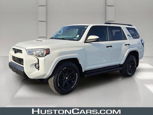Used 2022 Toyota 4Runner TRD Off-Road AWD/4WD image 1