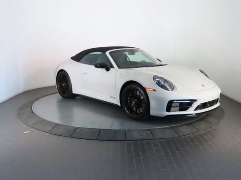 Used 2024 Porsche 911 Carrera GTS RWD image 9