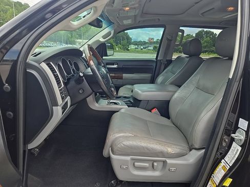 Used 2012 Toyota Tundra Limited w/ Platinum Pkg AWD/4WD image 16