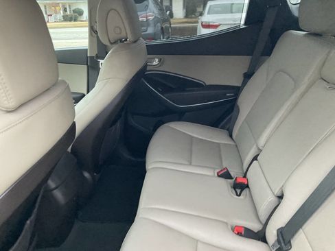 Used 2018 Hyundai Santa Fe Sport image 13