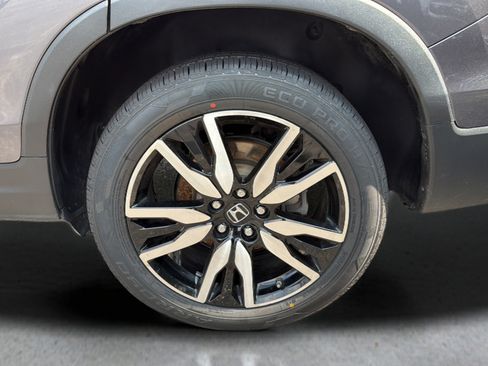 Used 2022 Honda Pilot Touring image 15