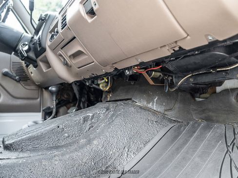 Used 1992 Ford Bronco Custom AWD/4WD image 48