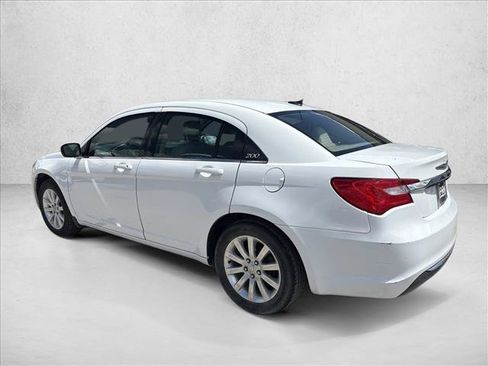 Used 2014 Chrysler 200 Touring FWD image 3