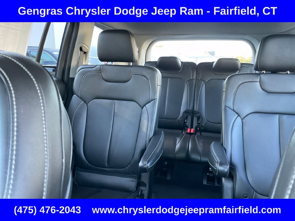 Used 2023 Jeep Grand Cherokee L Limited AWD/4WD image 66