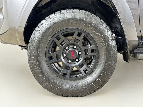 Certified 2022 Toyota 4Runner SR5 Premium image 22