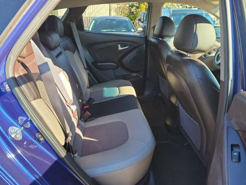 Used 2012 Hyundai Tucson GLS image 12