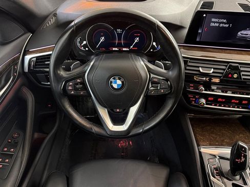 Used 2019 BMW 530i RWD image 27