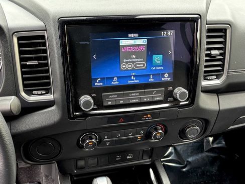 Used 2023 Nissan Frontier SV image 19