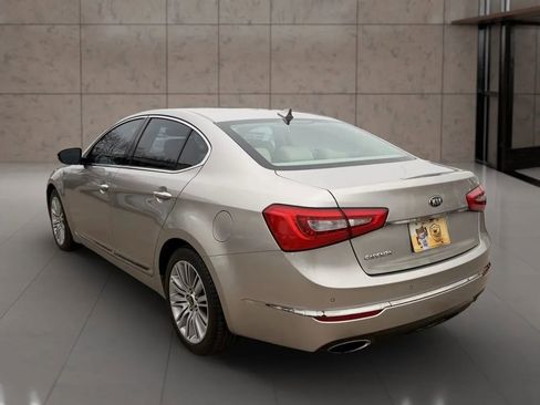 Used 2014 Kia Cadenza Premium image 9