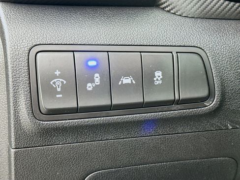 Used 2020 Hyundai Tucson Value FWD image 17