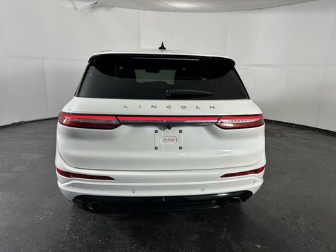 Used 2025 Lincoln Corsair FWD w/ Equipment Group 101A image 10