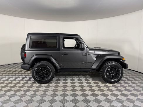 Used 2022 Jeep Wrangler Sport AWD/4WD image 5