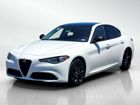 Used 2021 Alfa Romeo Giulia Sprint w/ Nero Edizione AWD/4WD image 8