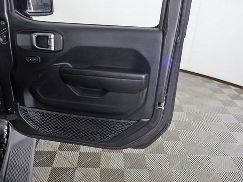 Used 2021 Jeep Gladiator Sport AWD/4WD image 20