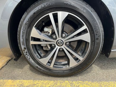 Used 2021 Nissan Sentra SV image 30