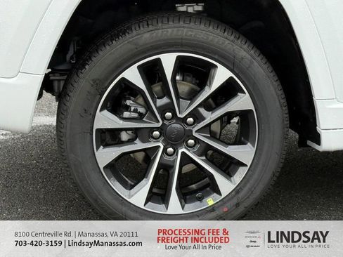 New 2025 Jeep Grand Cherokee Overland w/ Adv Protech Group III AWD/4WD image 6