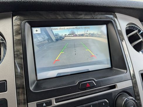 Used 2017 Ford Expedition Limited image 18