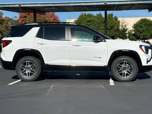 New 2026 GMC Terrain AT4 w/ Technology Package II image 3