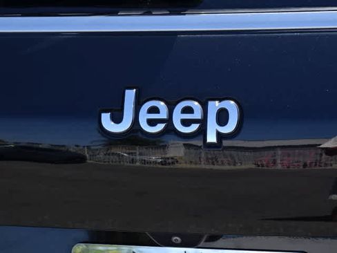 Used 2021 Jeep Grand Cherokee L Limited RWD image 10