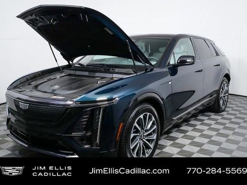 Certified 2024 Cadillac Lyriq Sport image 32