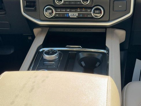 Used 2024 Ford Expedition Max XLT AWD/4WD image 15