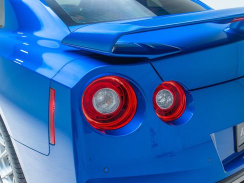 Used 2021 Nissan GT-R Premium AWD/4WD image 59