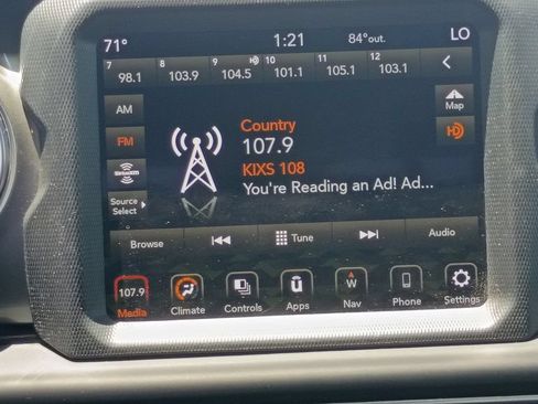 Used 2020 Jeep Gladiator Overland AWD/4WD image 26