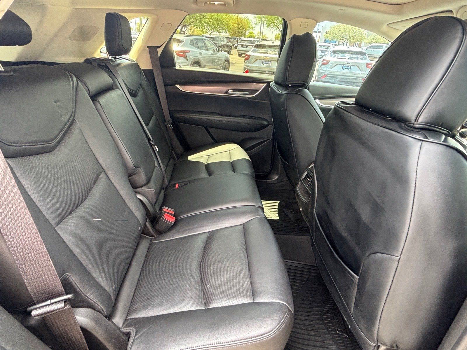 Used 2017 Cadillac XT5 Premium Luxury FWD image 29
