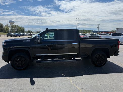 Used 2025 Chevrolet Silverado 2500 High Country w/ Z71 Off-Road Package AWD/4WD image 31