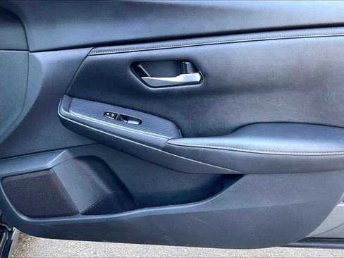 Used 2023 Nissan Sentra SV FWD image 23