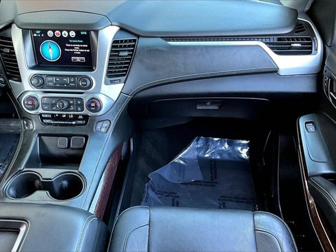 Used 2018 GMC Yukon XL SLT w/ Premium Edition image 28