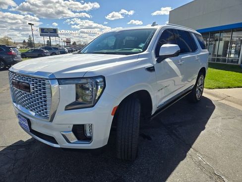 Used 2021 GMC Yukon Denali w/ Denali Ultimate Package AWD/4WD image 7