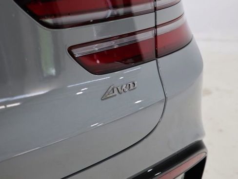 Used 2025 Genesis GV80 3.5T e-SC AWD/4WD image 13