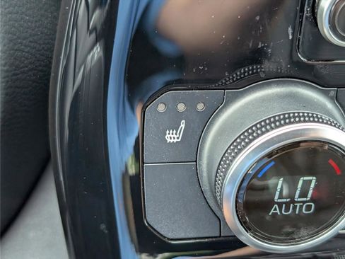 Used 2022 Toyota Highlander XSE AWD/4WD image 31