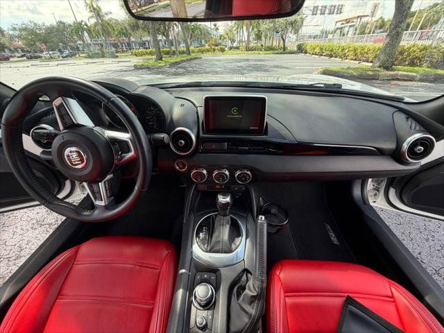 Used 2018 FIAT 124 Spider Lusso RWD image 23