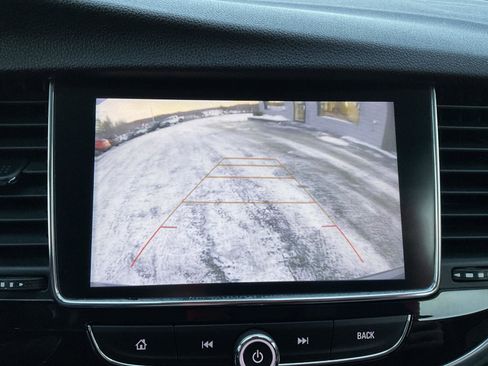 Used 2020 Buick Encore Preferred image 22