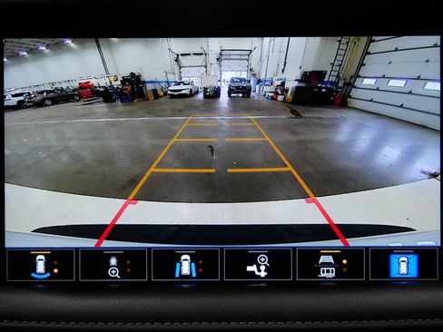 Used 2021 GMC Yukon SLT w/ SLT Premium Package AWD/4WD image 19