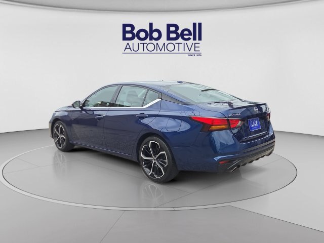 Used 2024 Nissan Altima 2.5 SR w/ SR Premium Package FWD image 3