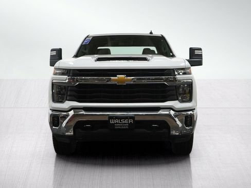 Used 2025 Chevrolet Silverado 2500 LT w/ Convenience Package AWD/4WD image 8