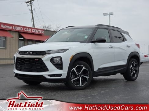 Used 2023 Chevrolet TrailBlazer RS w/ Sun and Liftgate Package AWD/4WD image 1