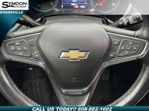 Used 2021 Chevrolet Equinox LT image 11