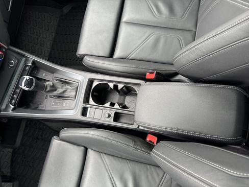 Certified 2025 Audi Q3 2.0T Premium image 5